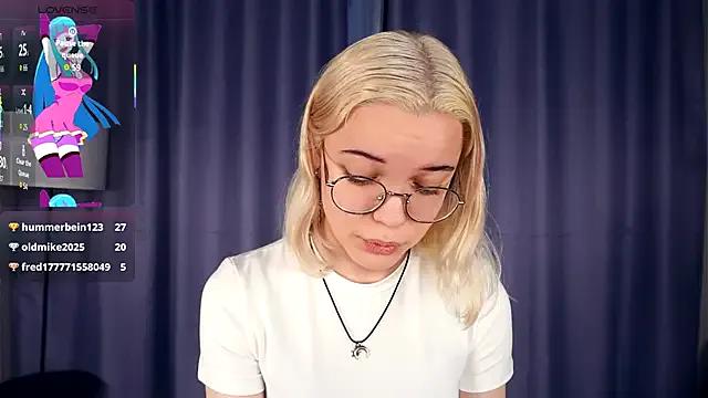 Freechat EdaKirkIin on StripChat