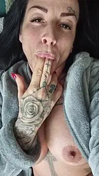 Freechat EmilyDiazofficial on StripChat