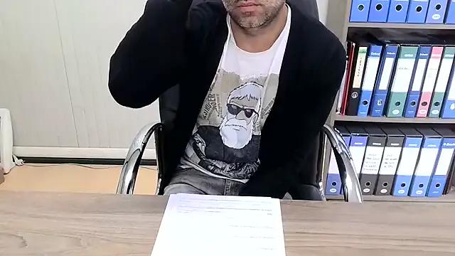 StripChat Evasionee is Freechat Evasionee — HANDJOB 30 SECONDI