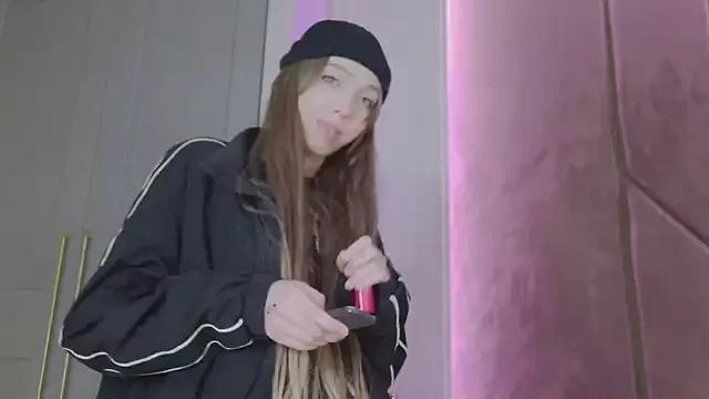 Private Evelyn_Neal on StripChat