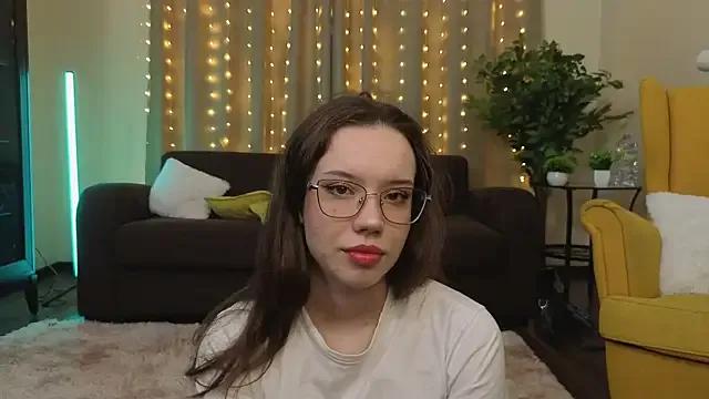 Freechat FabiolaCowing on StripChat