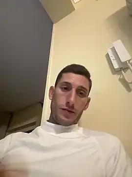 Freechat Gionnytav on StripChat