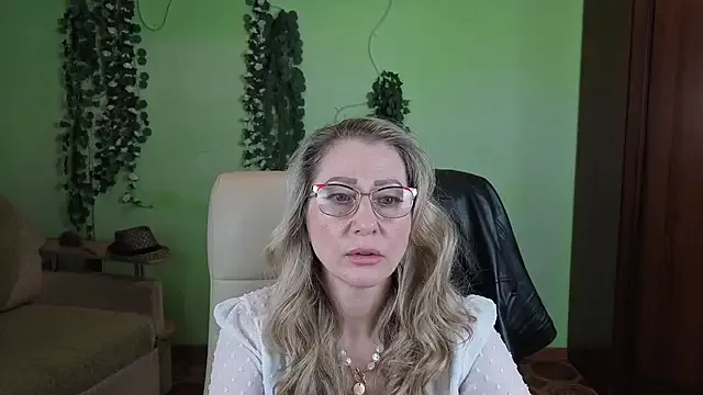 Freechat Habibi_Honeyy on StripChat