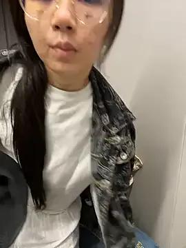 Freechat haiyan125216 on StripChat