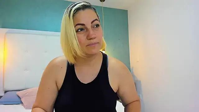 StripChat Heidy_milf is Freechat Heidy_milf — Finger Ass + Footjob