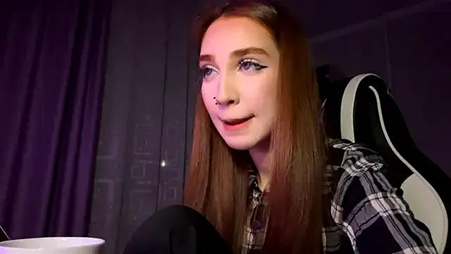 Freechat HollyPaw on StripChat