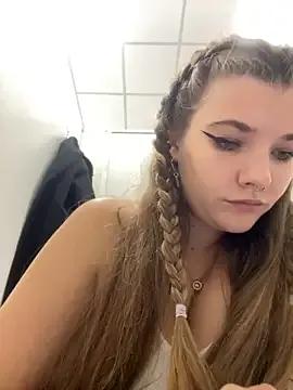 Freechat Holy_Tereza on StripChat