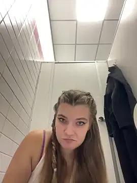 Freechat Holy_Tereza on StripChat