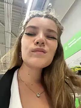 Freechat Holy_Tereza on StripChat