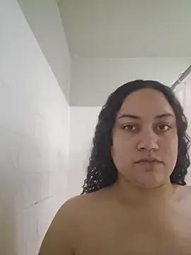 Freechat honeeyyy_pot on StripChat