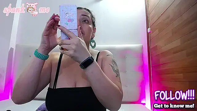 Freechat horny-juliette on StripChat