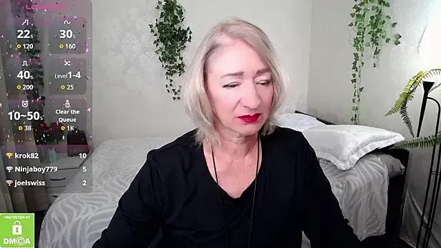 Freechat hunters_woman on StripChat