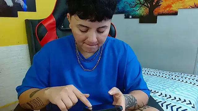 Freechat isabeautyx19 on StripChat