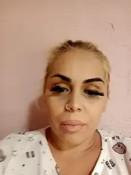 izauri2025 — Spuirt masturbare