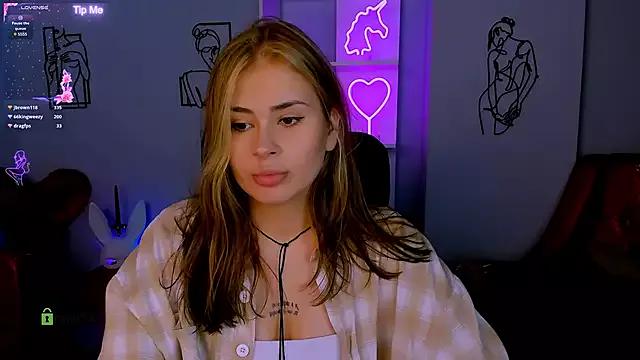 jeren_smile on StripChat 