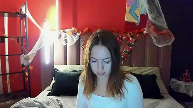 Freechat KetrinWhite on StripChat