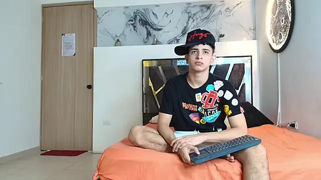 StripChat KING_OFF_BOYS is Freechat KING_OFF_BOYS — NO MERCY