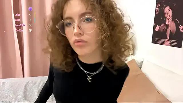 StripChat Kira_Sanders is Freechat Kira_Sanders — hot lips play