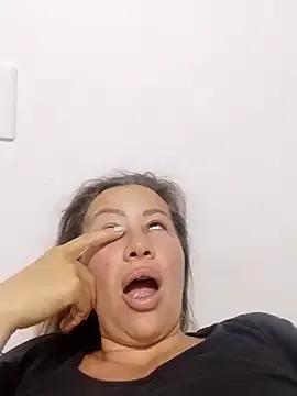 Freechat LaraCaliente on StripChat