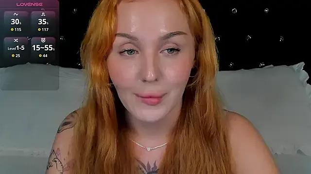 StripChat LianaFord is Private LianaFord — Doggy shaking ass