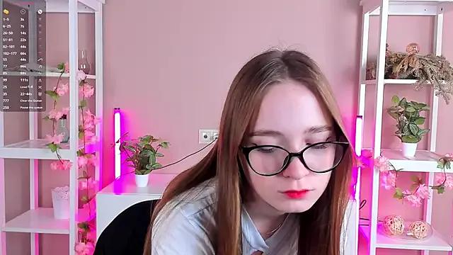 Private LittleCutieSandy on StripChat