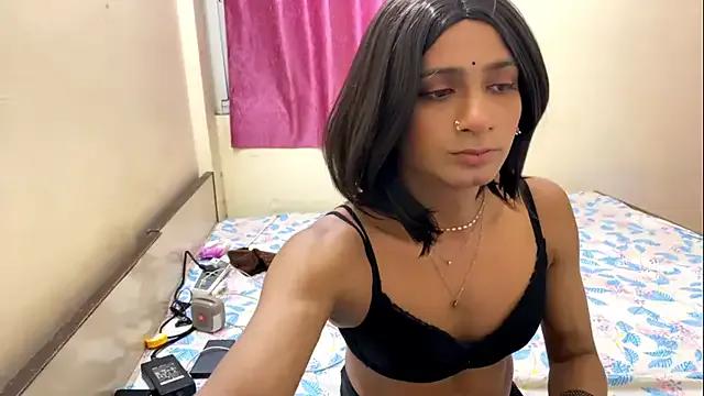 Freechat LuvLayla on StripChat