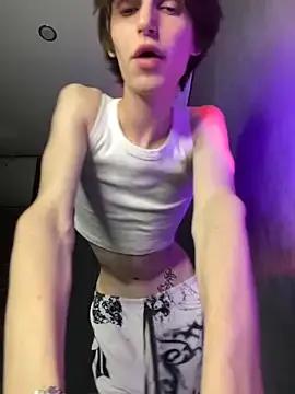 Freechat madi_snow on StripChat