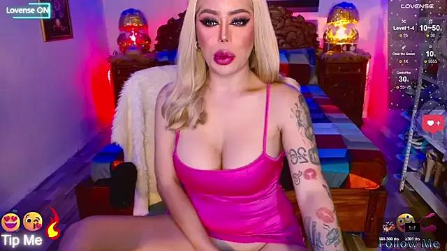 Freechat Magnificent_Transts on StripChat