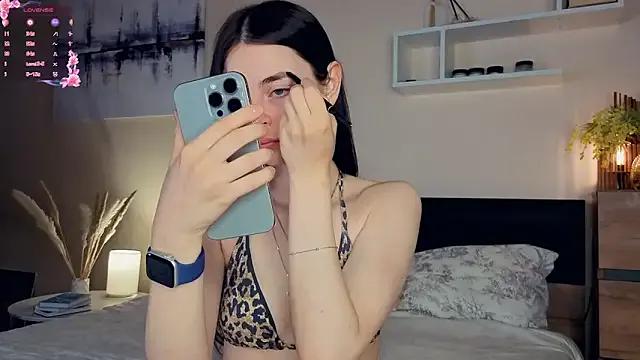 Freechat MaryJacksoon on StripChat