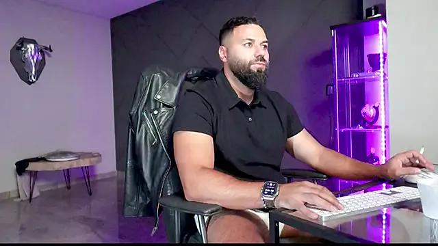 Freechat mattmasterss on StripChat