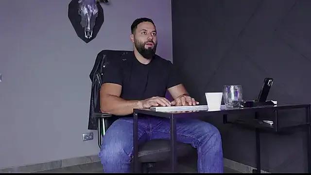 Freechat mattmasterss on StripChat