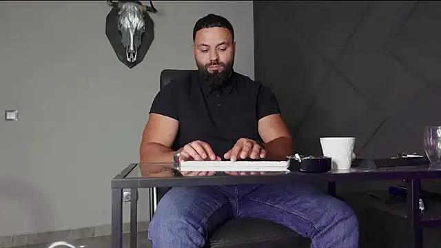 Freechat mattmasterss on StripChat