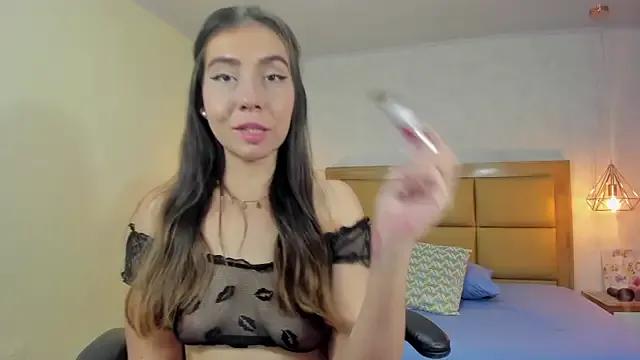 Freechat MELISSAROUGE on StripChat