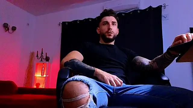 Freechat MightyAaron66 on StripChat