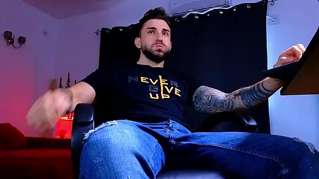 Freechat MightyAaron66 on StripChat