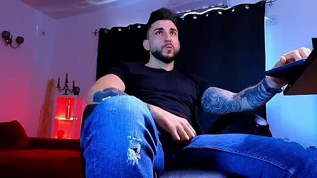 Freechat MightyAaron66 on StripChat