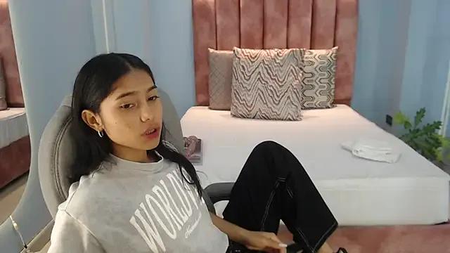 Freechat Milaa_Star_ on StripChat