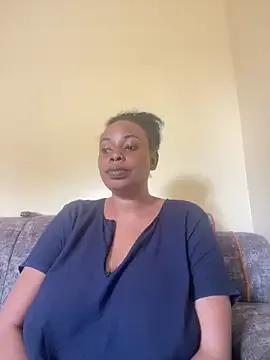 Freechat milky_mom on StripChat