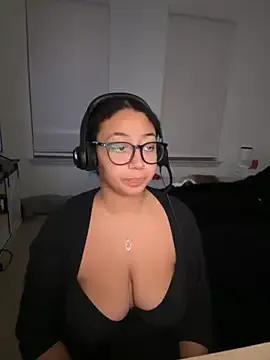 StripChat minha_baby is Freechat minha_baby — Pop a titty