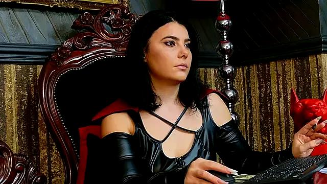 Freechat MistressEly on StripChat