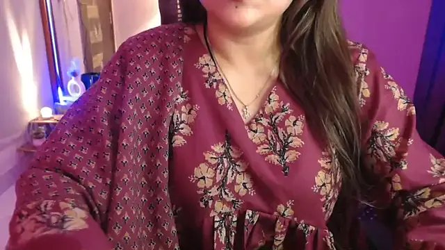 Mitikaa on StripChat 