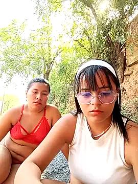 StripChat Naugthy-Mey is Freechat Naugthy-Mey — lick tits hornys in garden