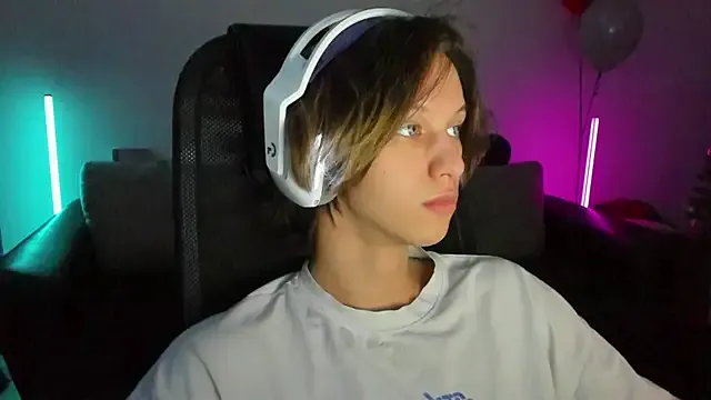 Freechat Ostin_meow on StripChat