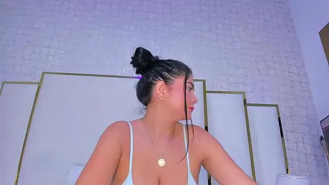 Freechat paola_rodriguez on StripChat