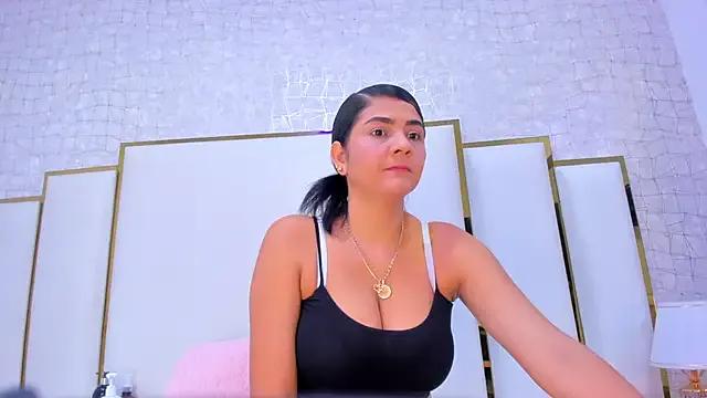 Freechat paola_rodriguez on StripChat