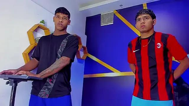 Freechat Play_boys_Hot2 on StripChat