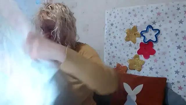 Freechat QueenLana on StripChat