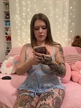 Freechat Ragdoll131 on StripChat