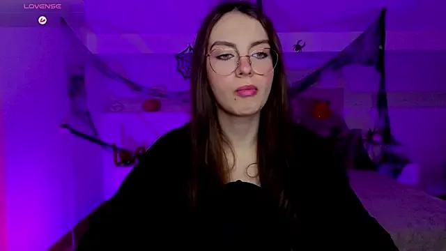 Freechat Real_cutie1 on StripChat