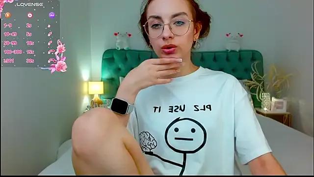 Freechat Real_cutie1 on StripChat